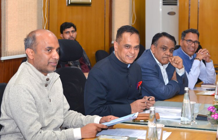 मुख्य सचिव ने ली उपभोक्ता मामले तथा खाद्य एवं नागरिक आपूर्ति विभाग की समीक्षा बैठक