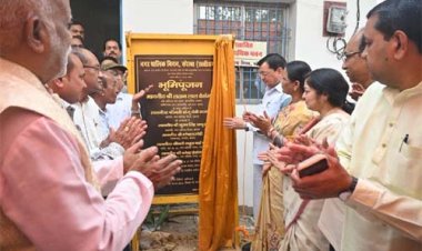 उद्योग मंत्री देवांगन ने चंदपुरिहा कंसोधन वैश्य गुप्ता समाज को सामुदायिक भवन की दी सौगात