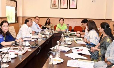 उपमुख्यमंत्री दिया कुमारी की अध्यक्षता में महिला अधिकारिता निदेशालय की समीक्षा बैठक आयोजित