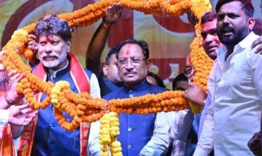 रंगों में घुला समरसता का संदेश: मुख्यमंत्री विष्णु देव साय होली मिलन समारोह में हुए शामिल