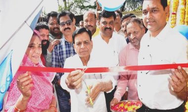 उप मुख्यमंत्री देवड़ा ने पशुपतिनाथ मंदिर परिसर से जल गंगा जल संवर्धन अभियान का किया शुभारंभ