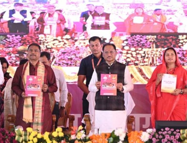 महतारी वंदन योजना से मातृशक्ति को मिला आर्थिक संबल : मुख्यमंत्री विष्णु देव साय