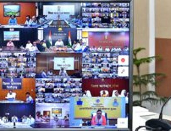 गांव के समग्र विकास का मॉडल हो तैयार, आमजन के जीवनस्तर में सुधार का बनें माध्यम: मुख्यमंत्री भजनलाल शर्मा 