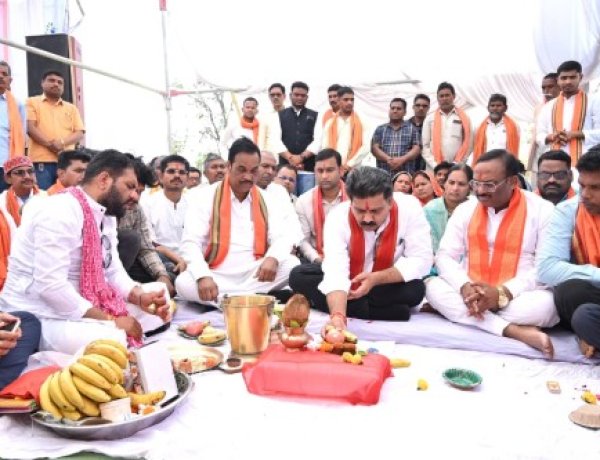 किसानों के विकास के लिए लगातार कार्य कर रही छत्तीसगढ़ सरकार : उपमुख्यमंत्री विजय शर्मा