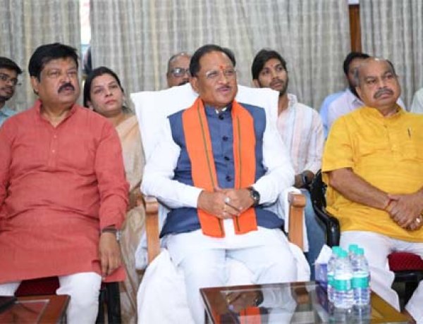 मुख्यमंत्री विष्णु देव साय ने सुनी ‘मन की बात’ की 132वीं कड़ी