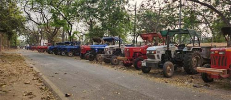 खनिज के अवैध उत्खनन एवं परिवहन मामले में 27 वाहन जब्त