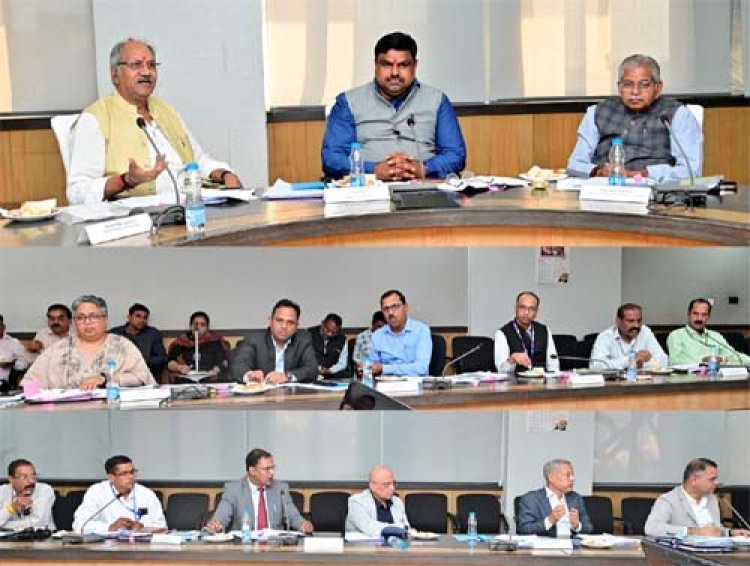 छत्तीसगढ़ अधिवक्ता कल्याण निधि न्यास समिति की बैठक सम्पन्न