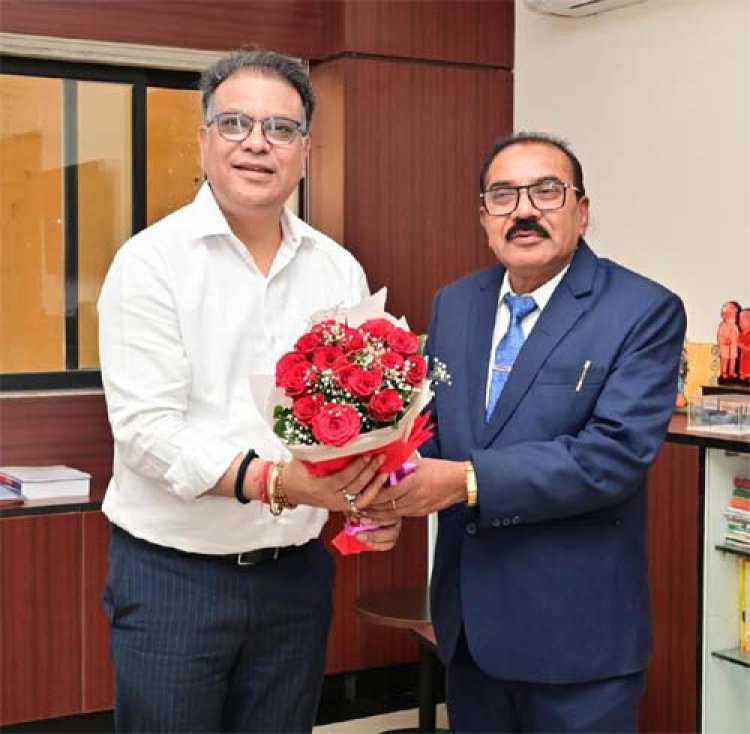 रामजीवन देवांगन ने राज्य आयुक्त दिव्यांगजन का पदभार ग्रहण किया