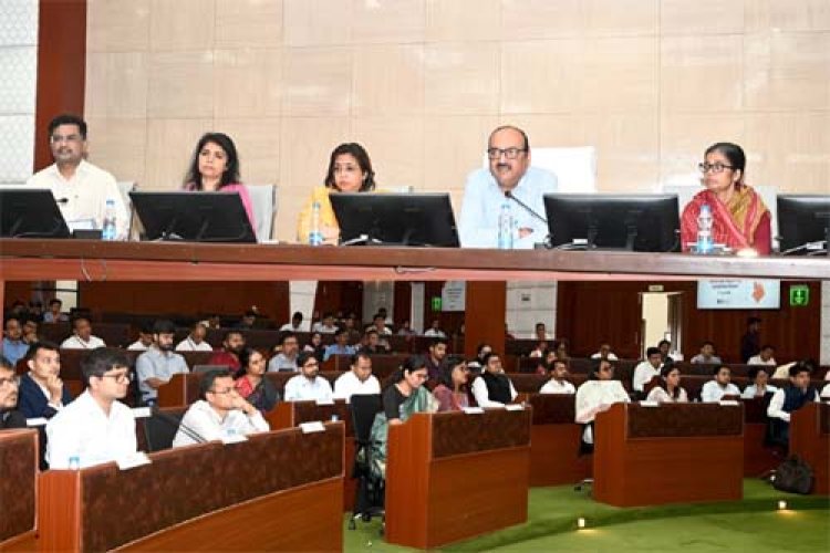 मुख्य सचिव विकास शील की अध्यक्षता में सम्पन्न हुई बस्तर में आजीविका विकास हेतु कार्यशाला