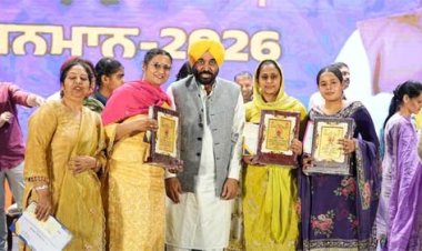 मोहाली में CM भगवंत मान ने महिला उद्यमियों को किया सम्मान, बोले राजनीति में महिलाओं की भागीदारी जरूरी