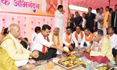 उप मुख्यमंत्री ने 5.36 करोड़ रुपए की लागत से बनने वाली सड़क निर्माण का किया भूमिपूजन