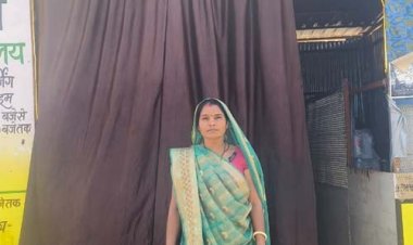 पुष्पा ने लिखी आत्मनिर्भरता की नई कहानी, स्व-सहायता समूह से जुड़कर बनीं लखपति दीदी