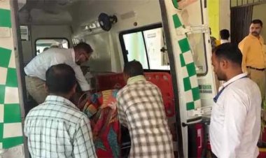 कैंसर पीड़ित महिला को जिला अस्पताल में कराया गया भर्ती, कलेक्टर ने बेहतर उपचार के दिए निर्देश