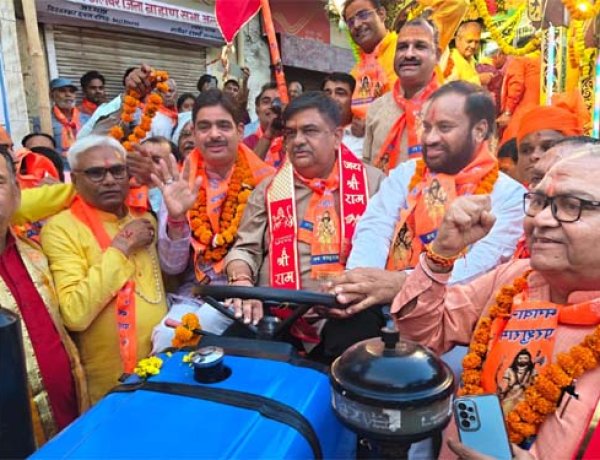 भगवान परशुराम जयन्ती पर आयोजित हुई भव्य शोभायात्रा