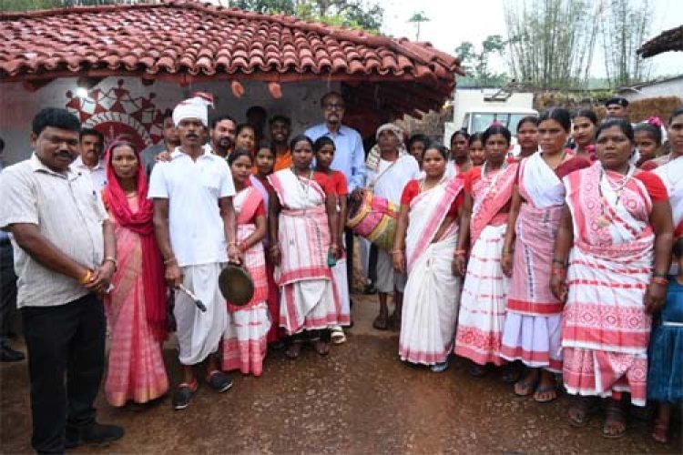 राज्यपाल रमेन डेका ने जशपुर के केरेगांव होम-स्टे का किया अवलोकन