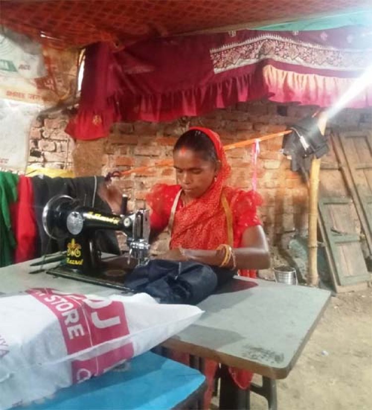 बिहान से बदली सविता की जिंदगी: मजदूरी से सिलाई सेंटर तक का सफर