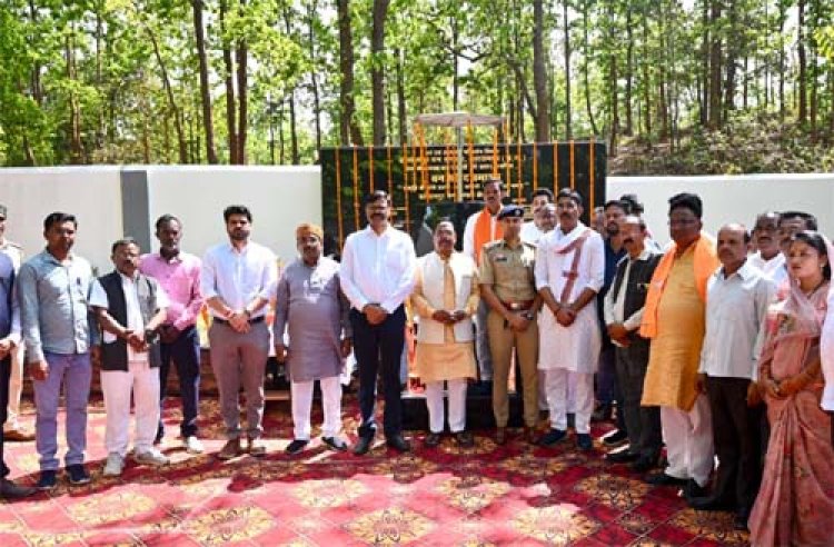 कृषि मंत्री ने वन शहीद स्मारक का किया लोकार्पण