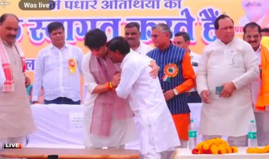 भारतीय प्रजापति हीरोज ऑर्गेनाइजेशन के सागर जिला अध्यक्ष भगवान सिंह प्रजापति के प्रयासों को केंद्रीय मंत्री सिंधिया ने सराहा