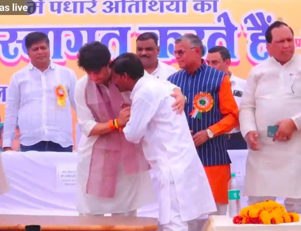 भारतीय प्रजापति हीरोज ऑर्गेनाइजेशन के सागर जिला अध्यक्ष भगवान सिंह प्रजापति के प्रयासों को केंद्रीय मंत्री सिंधिया ने सराहा