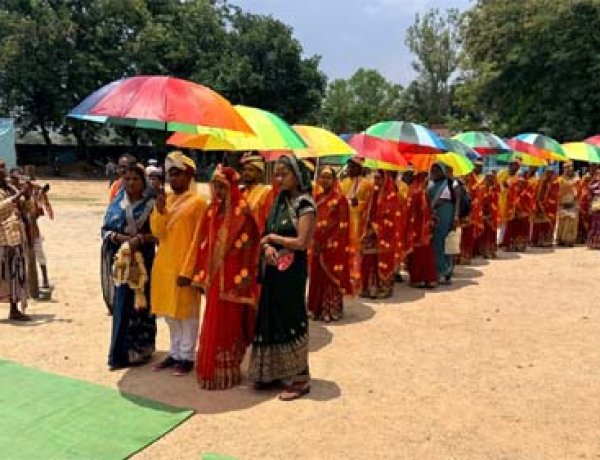 मुख्यमंत्री कन्या विवाह योजना के तहत जशपुर जिले में 65 जोड़े वैवाहिक बंधन में बंधे