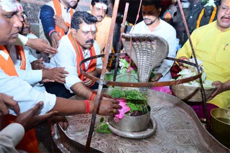 उप मुख्यमंत्री विजय शर्मा ने भोरमदेव मंदिर में की पूजा अर्चना