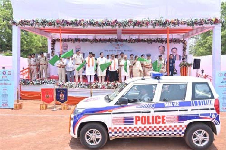 रायपुर पुलिस कमिश्नरेट में “डायल-112 फेस-2 नेक्स्ट जनरेशन” सेवा का उप मुख्यमंत्री ने किया शुभारंभ