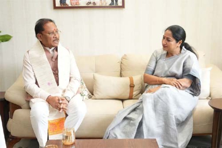 नई दिल्ली में मुख्यमंत्री विष्णु देव साय ने दिल्ली की मुख्यमंत्री रेखा गुप्ता से की सौजन्य भेंट