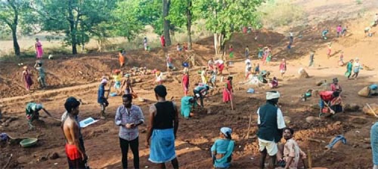 महात्मा गांधी नरेगा अंतर्गत 2588 निर्माण कार्यों से ग्रामीणों को मिल रहा रोजगार