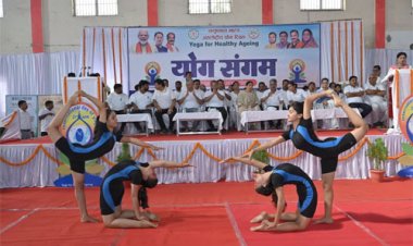 अंतर्राष्ट्रीय योग दिवस पर बेमेतरा में उत्साहपूर्वक हुआ सामूहिक योगाभ्यास