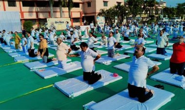 अच्छे शारीरिक और मानसिक स्वास्थ्य के लिए रोज करें योग: अरुण साव