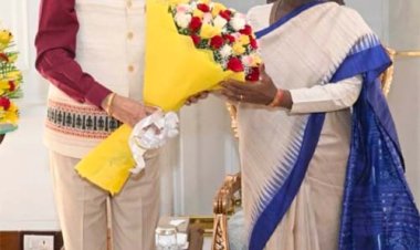 राष्ट्रपति श्रीमती मुर्मु से राज्यपाल डेका ने की सौजन्य भेंट