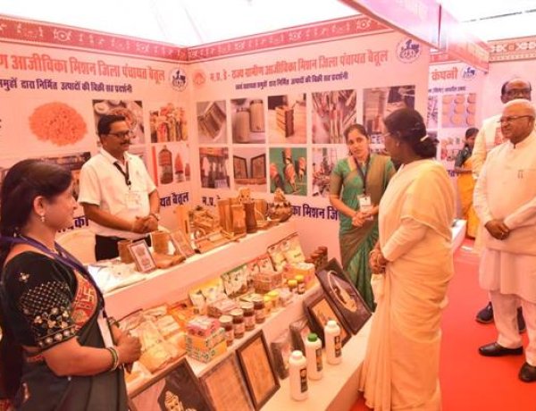 नारी सशक्तिकरण और आत्मनिर्भर भारत की संकल्पना को साकार करने सभी की सहभागिता जरूरी : राष्ट्रपति श्रीमती मुर्मु