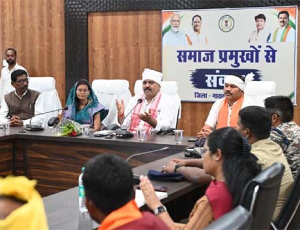 नक्सल मुक्त बस्तर के नव निर्माण में समाज निभाए अग्रणी भूमिका : उप मुख्यमंत्री विजय शर्मा