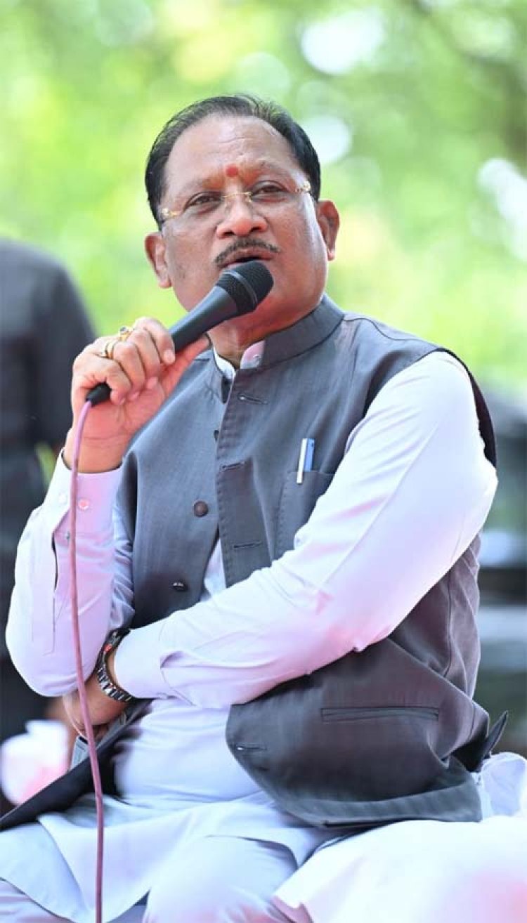 सुशासन तिहार में मुख्यमंत्री विष्णुदेव साय पहुंचे बीजापुर के सुदूर गांव कोण्डापल्ली : चौपाल में सुनीं ग्रामीणों की समस्याएं