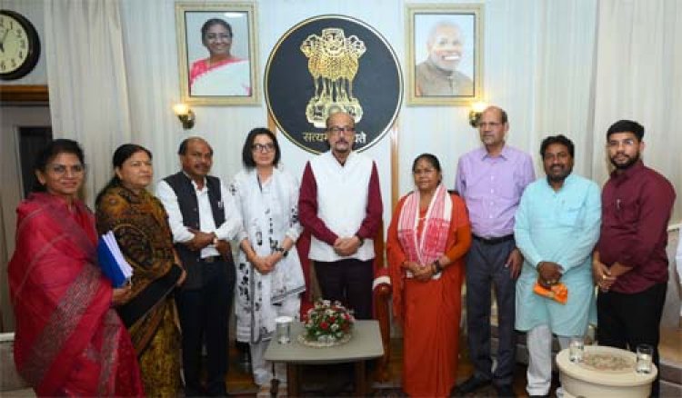 राज्यपाल डेका से राष्ट्रीय पिछड़ा वर्ग आयोग की अध्यक्ष साध्वी निरंजन ज्योति ने की सौजन्य भेंट