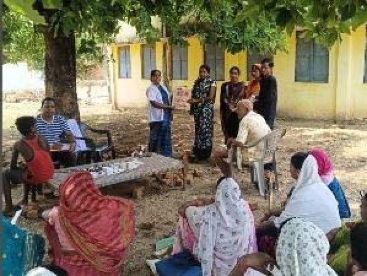 दुर्गम पंडो बस्ती तक पहुंचीं स्वास्थ्य सेवाएं, 54 ग्रामीणों का हुआ स्वास्थ्य परीक्षण