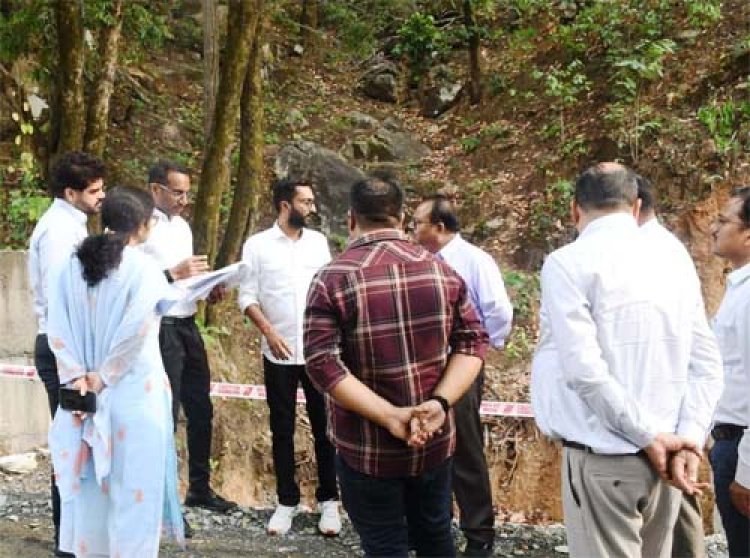 लोक निर्माण विभाग के सचिव ने कार्यों की धीमी गति पर जताई नाराजगी