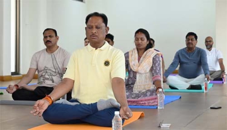 विशेष लेख : अंतर्राष्ट्रीय योग दिवस 2026: स्वस्थ जीवन और विकसित भारत का आधार बनेगा योग