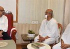 राज्यपाल डेका से सर्वाेदय शांति पदयात्रा के संतों ने की सौजन्य भेंट