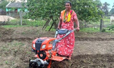 हल-बैल से मशीन तक का सफर : सोढ़ी तिरपो बनीं आधुनिक खेती की नई पहचान