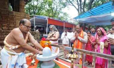 मुख्यमंत्री विष्णुदेव साय ने भोरमदेव धाम में की पूजा-अर्चना, प्रदेश की सुख-समृद्धि के लिए की मंगलकामना
