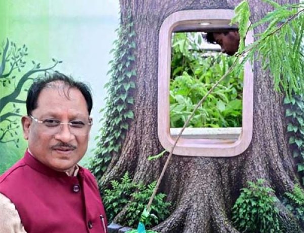 आज लगाया गया हर पौधा आने वाली पीढ़ियों के सुरक्षित भविष्य का आधार बनेगा : मुख्यमंत्री विष्णुदेव साय