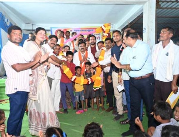खैरागढ़ के ग्राम खौड़ा में नवनिर्मित पंचायत भवन का उप मुख्यमंत्री विजय शर्मा ने किया लोकार्पण