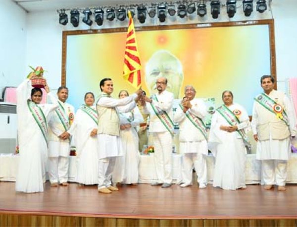 प्रकृति के साथ संतुलन और जल संरक्षण भविष्य की सुरक्षा के लिए आवश्यक: राज्यपाल डेका