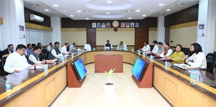 CM साय की अध्यक्षता में मंत्रिपरिषद की बैठक, लिए गए महत्वपूर्ण निर्णय 