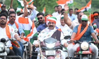 उप मुख्यमंत्री अरुण साव ने स्वतंत्रता सेनानियों को किया नमन, तिरंगा यात्रा में विकसित और आत्मनिर्भर भारत बनाने का संकल्प
