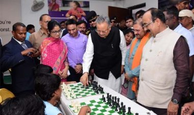 राजनांदगांव में राज्य स्तरीय जूनियर शतरंज प्रतियोगिता का समापन- डॉ. रमन सिंह और अरुण साव ने बढ़ाया खिलाड़ियों का उत्साह
