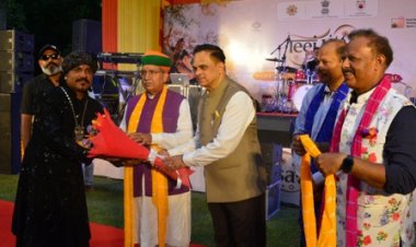 बीकानेर हाउस में तीजोत्सव-2026 अपने अंतिम चरण में लोकगायक कुतले खान की लोक एवं सूफी प्रस्तुतियों ने बांधा समां
