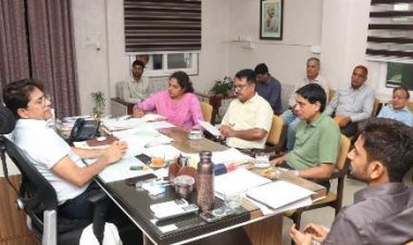 लाडो प्रोत्साहन योजना की समीक्षा, पात्र बालिकाओं को समयबद्ध लाभ सुनिश्चित करने के निर्देश
