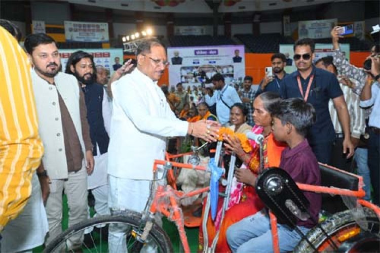 जरूरतमंदो की संजीवनी बना छत्तीसगढ़ का समाज कल्याण मॉडल